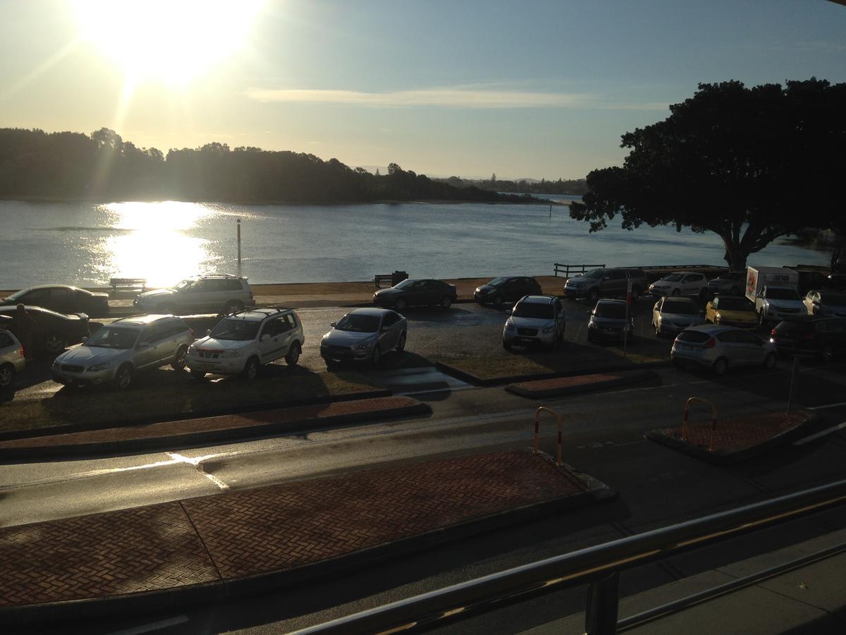 Lakes And Ocean Hotel Forster Exterior photo