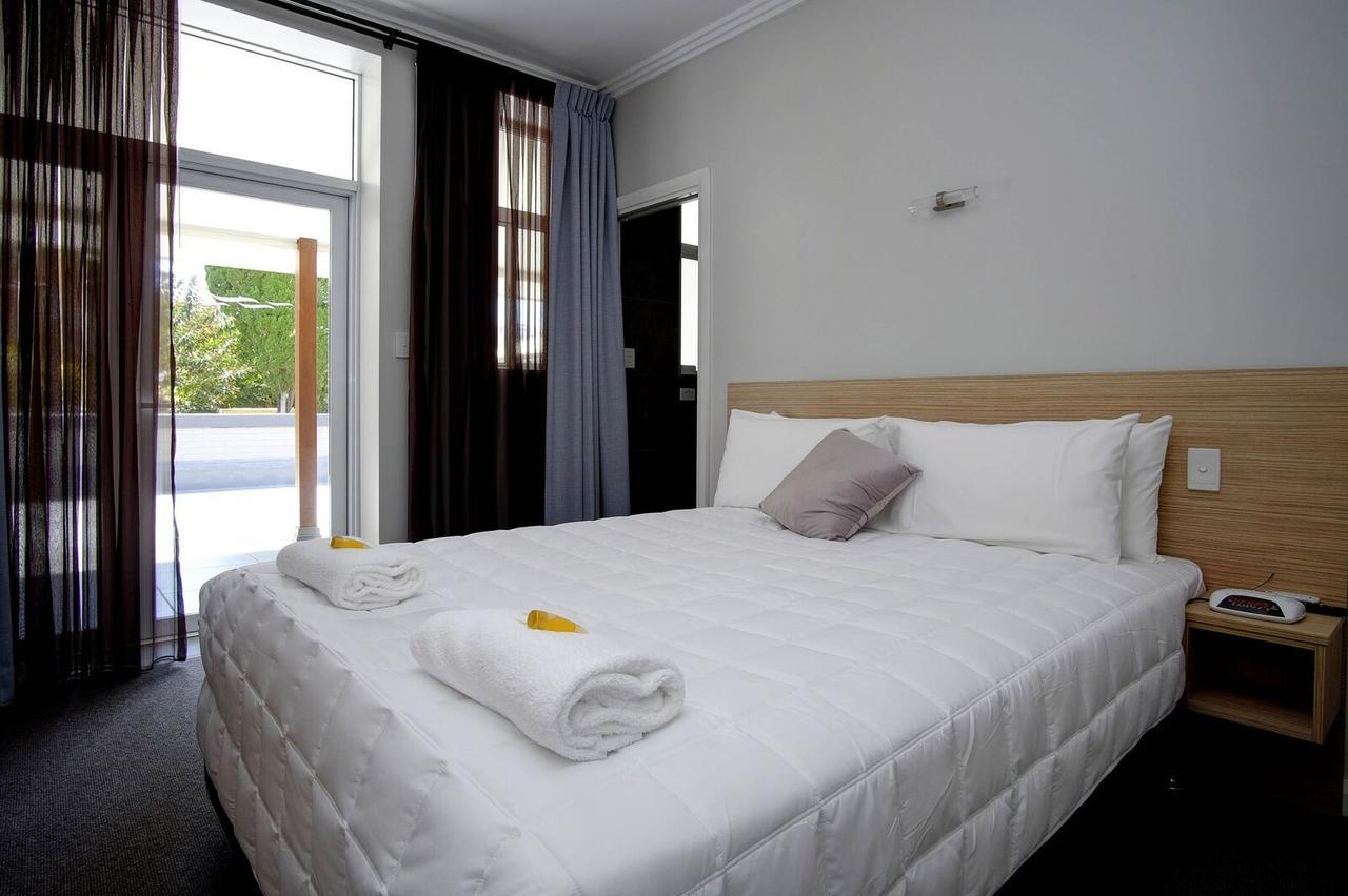 Lakes And Ocean Hotel Forster Exterior photo